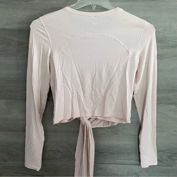Lululemon Long Sleeve - Picture 4 of 4